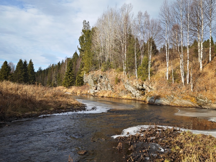 Скалы в урочище Кырья