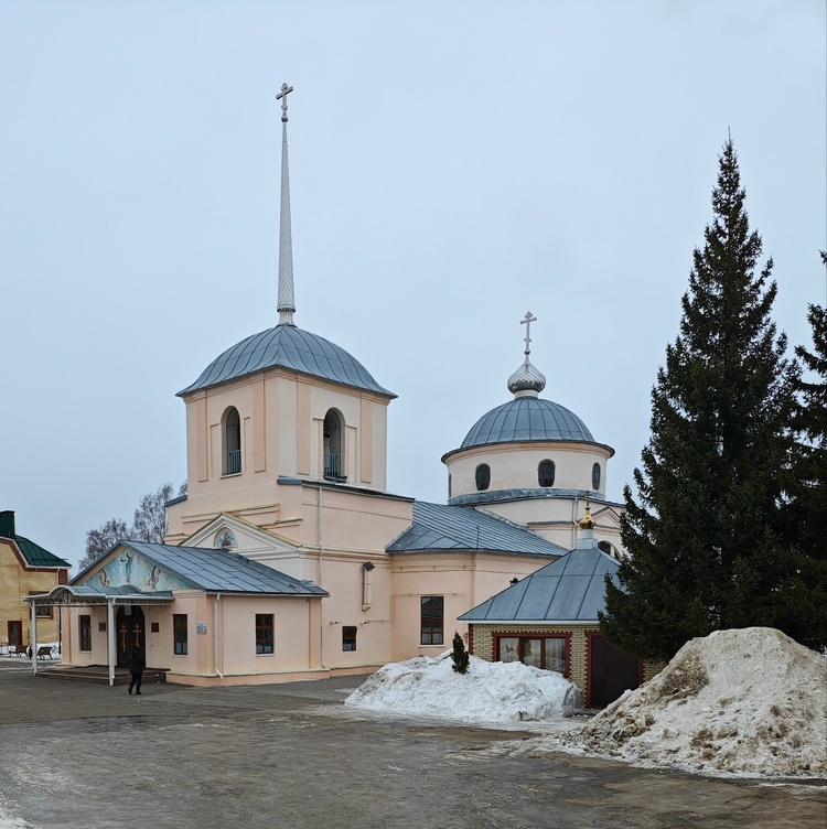 Собор Вознесения Господня (построен между 1811 и 1822)