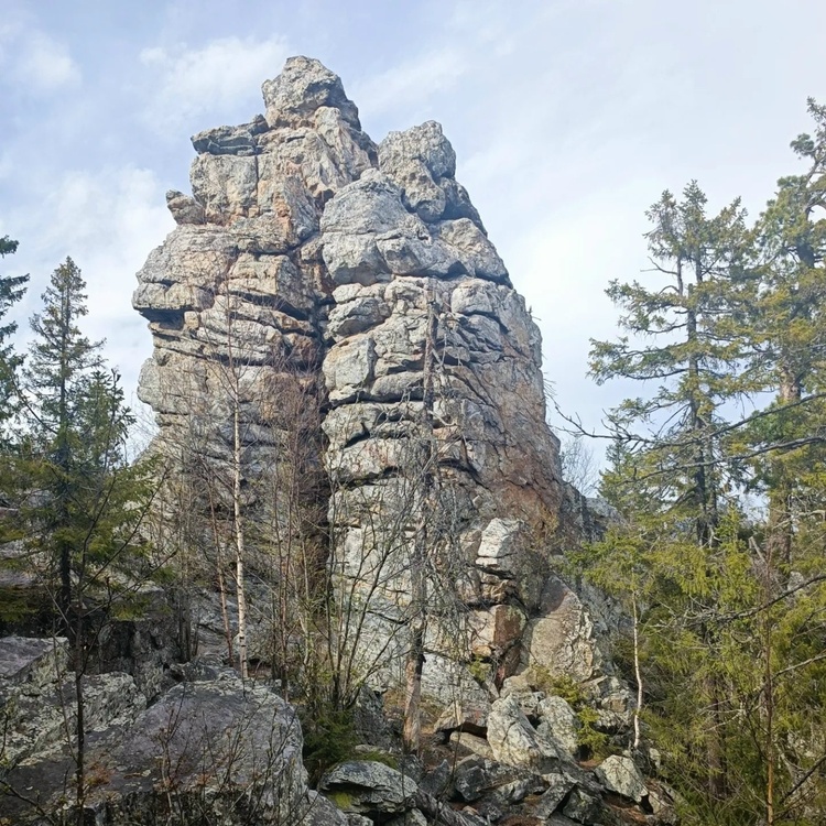 Скала Острый палец